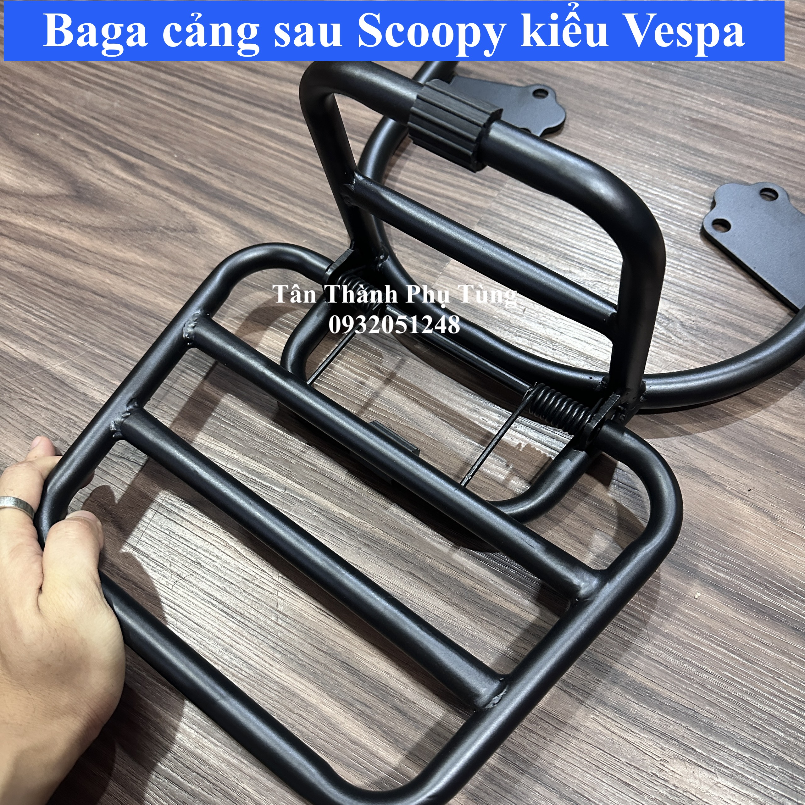 Baga cảng sau Scoopy kiểu Vespa có tựa