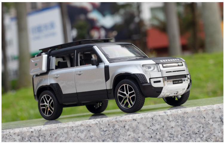 Mô hình xe Land Rover Defender, tỉ lệ 1/24 ( xe có sẵn )