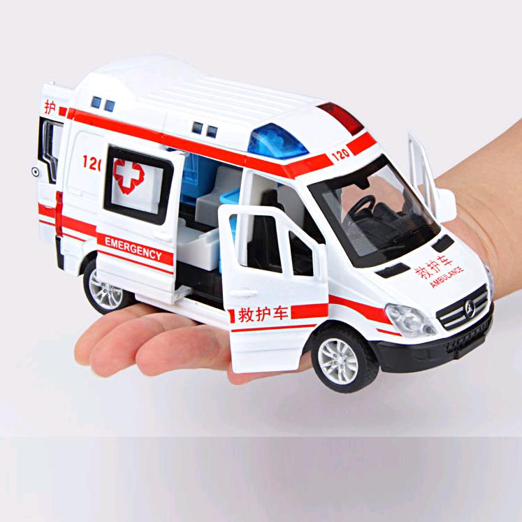 Đồ chơi Mô hình xe cứu thương Wenyi có đèn và âm thanh tỷ lệ 116  A2ZMART