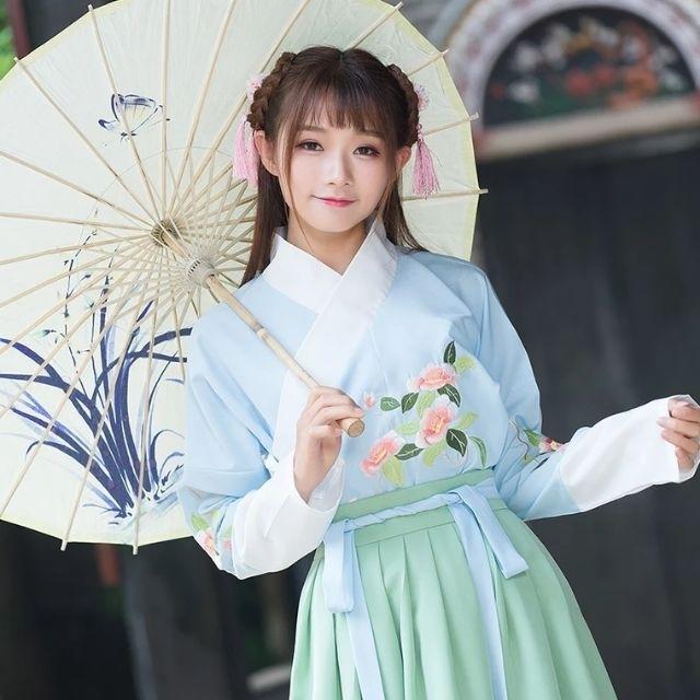 hán phục thêu hải đường