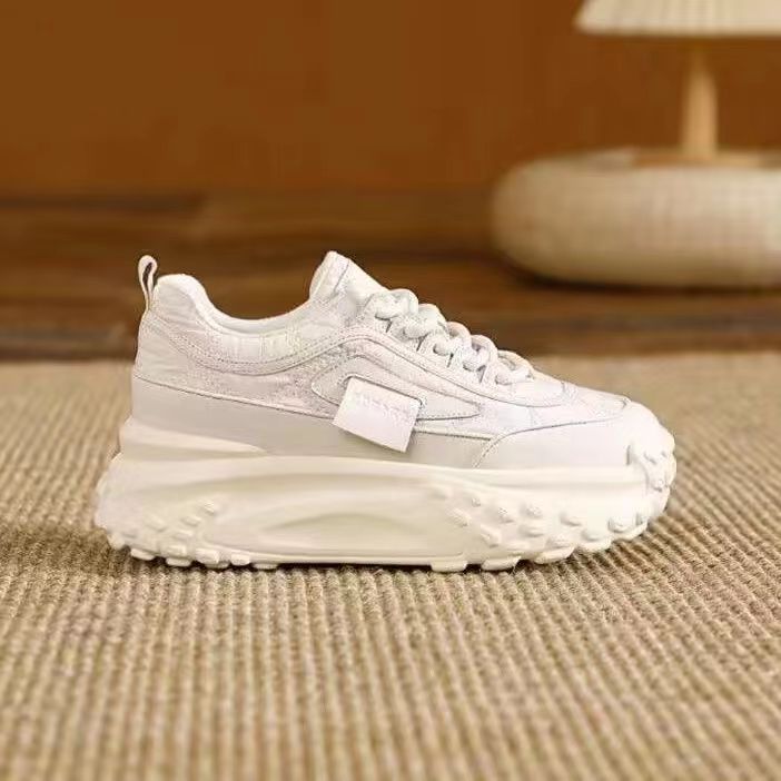 New arrival fashion flat only lightweight leisure Super Light Fashion single shoes women's sports shoes custom