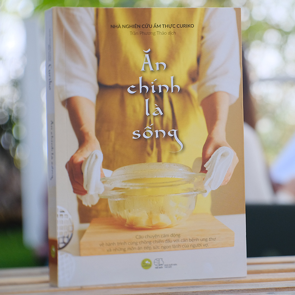 Sách - Ăn Chính Là Sống