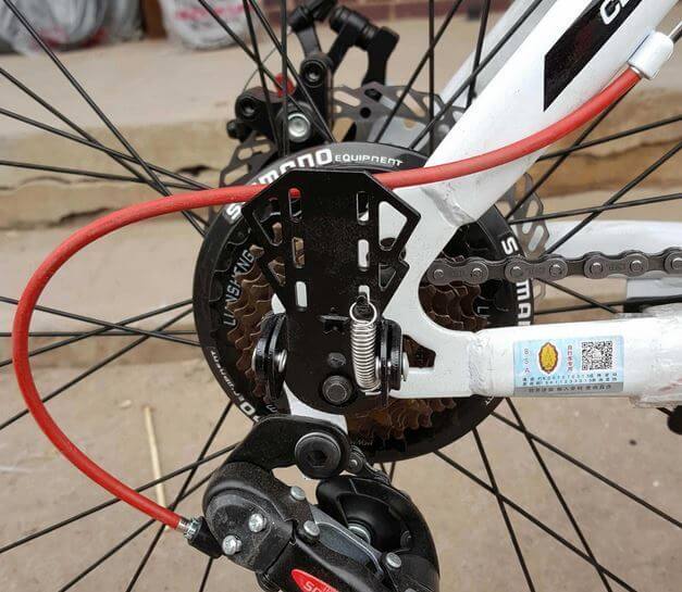 Giá để chân sau xe đạp