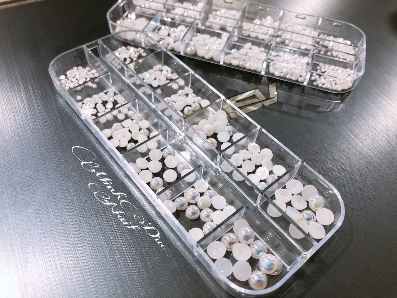 Set hạt trai nửa khay mix size trang trí móng