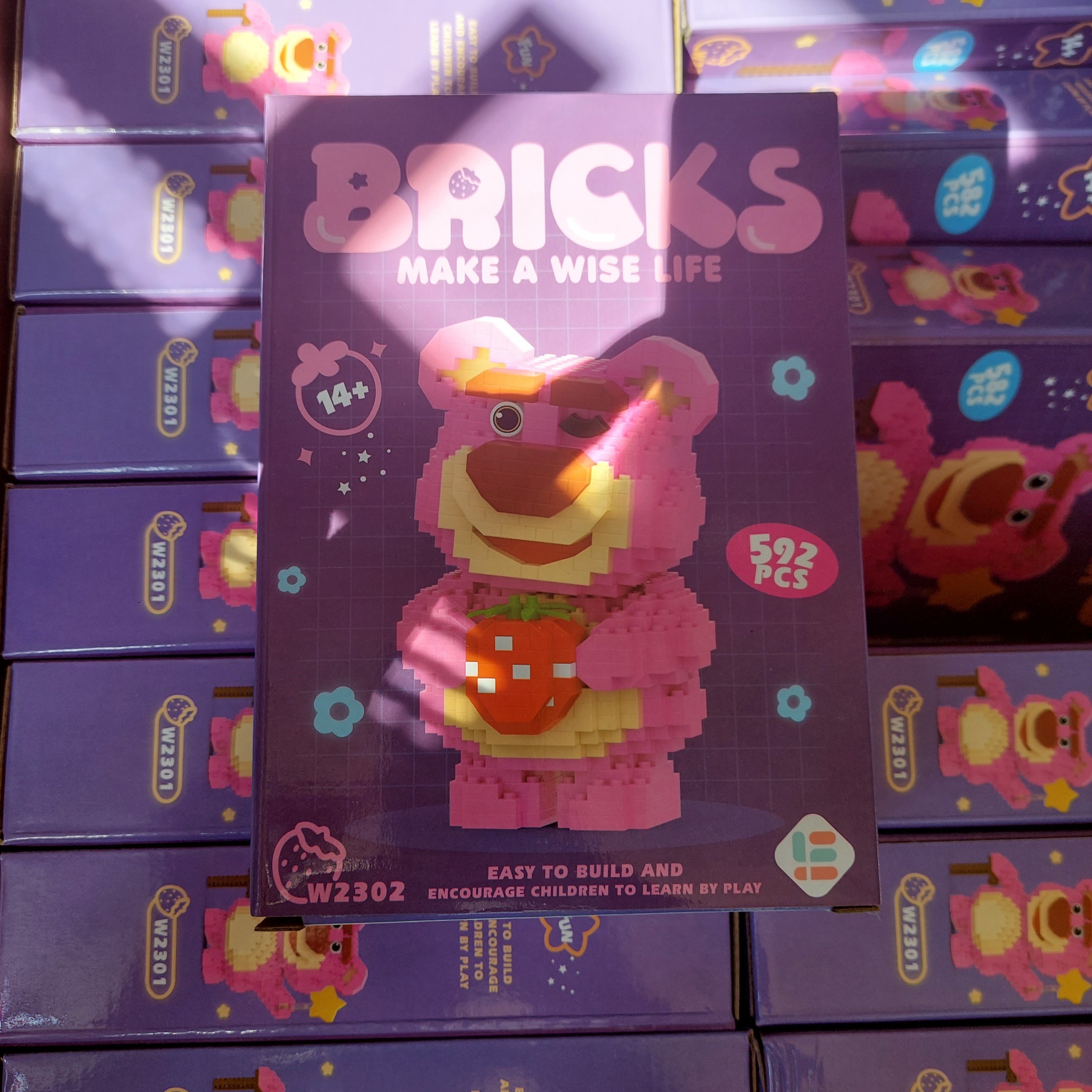 Lego Gấu Dâu Lotso Gia đình, lego đồ chơi lắp ráp 3D Gia đình gấu Lotso