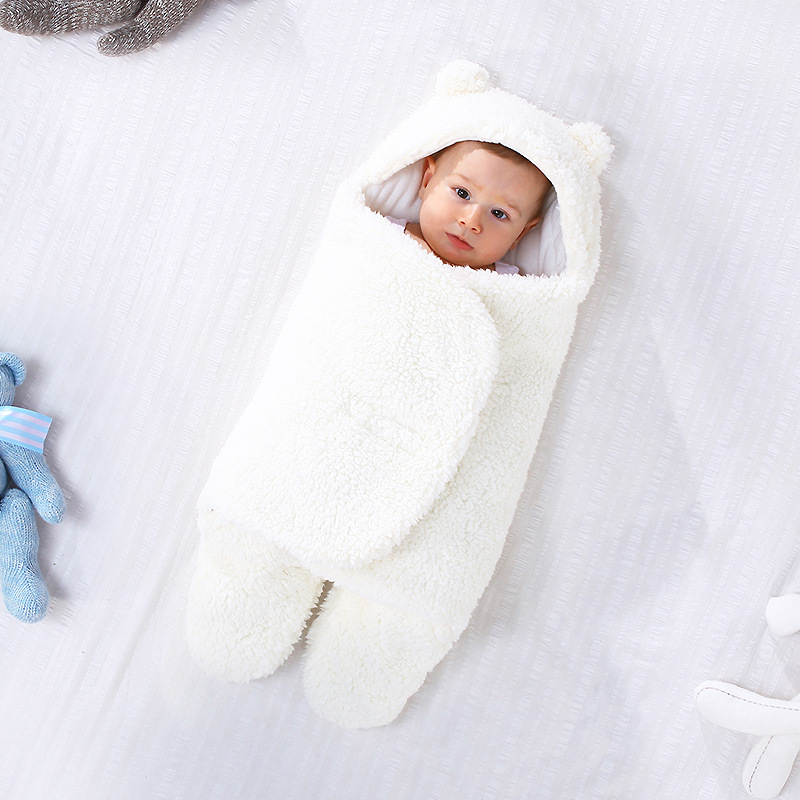 Chăn ủ lông cừu Chú Gấu ngộ nghĩnh siêu ấm, siêu mềm mịn cho bé sơ sinh