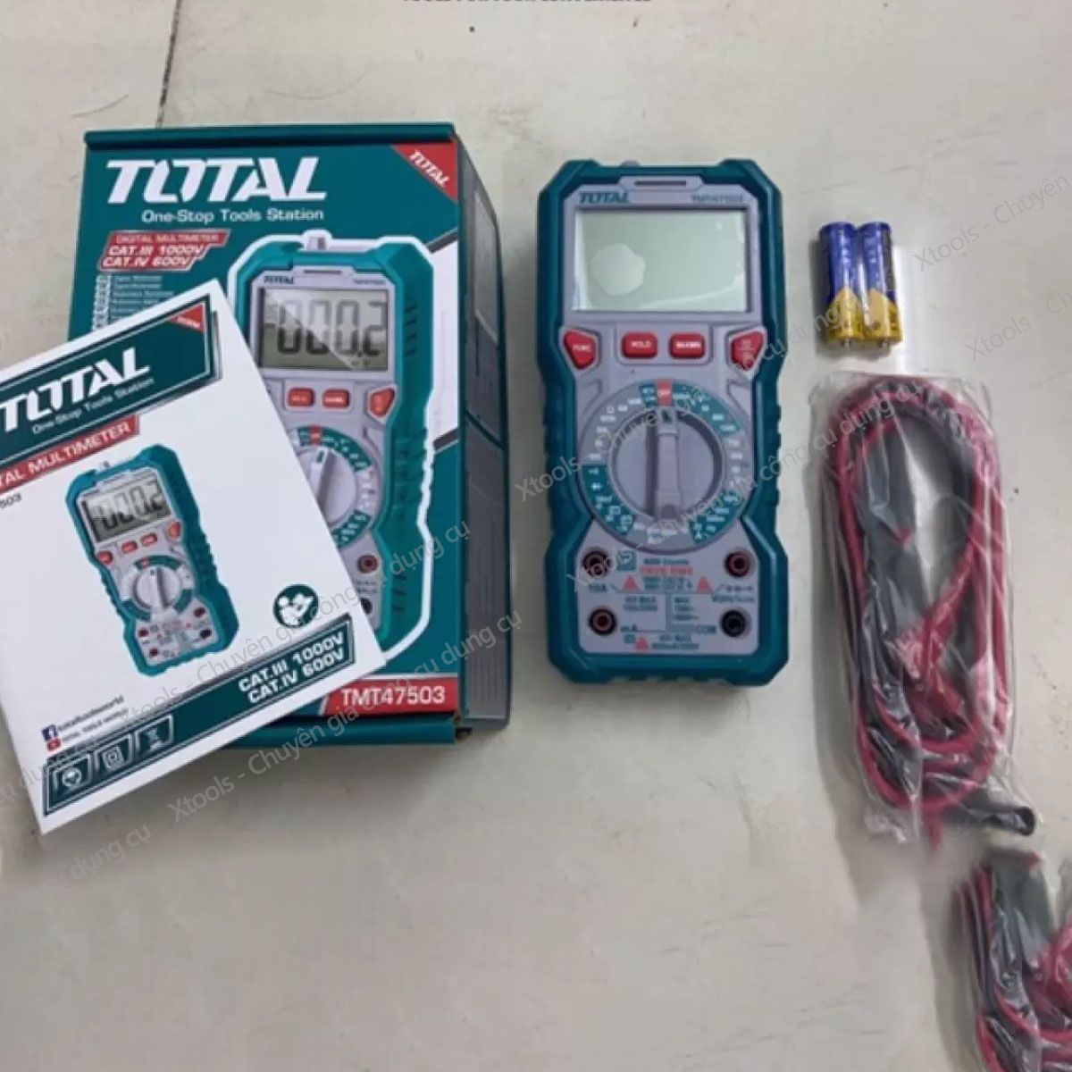 Đồng hồ đo điện vạn năng TOTAL TMT47503 có đầu dò cảm ứng dòng điện. Thiết bị điện vạn năng chất liệu cao cấp 6000 số đếm đúng