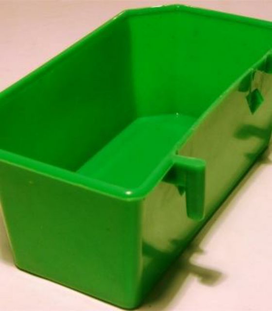Máng ăn uống cho gà đá, chim, cút, vẹt, bồ câu