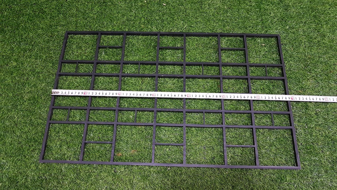 Vĩ đựng chậu nhựa 12cm – 12 lổ trồng hoa lan, ươm giống mô hình công nghiệp 1cái