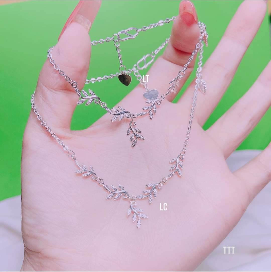 com bo lắc tay +lắc chân.