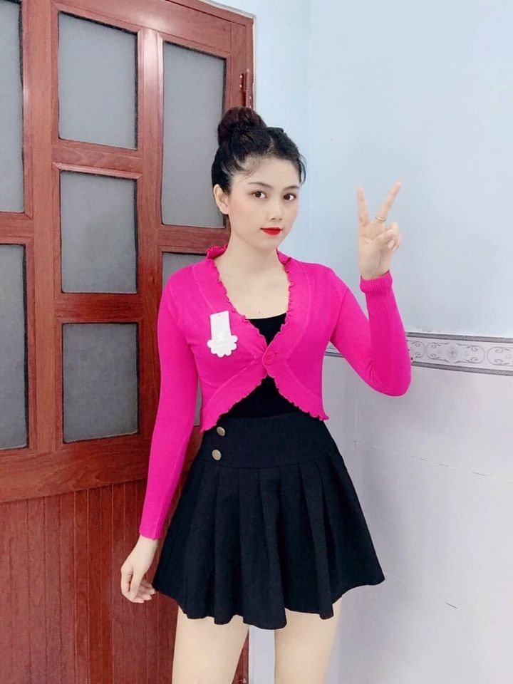 Áo khoác len croptop 1 nút tay dài