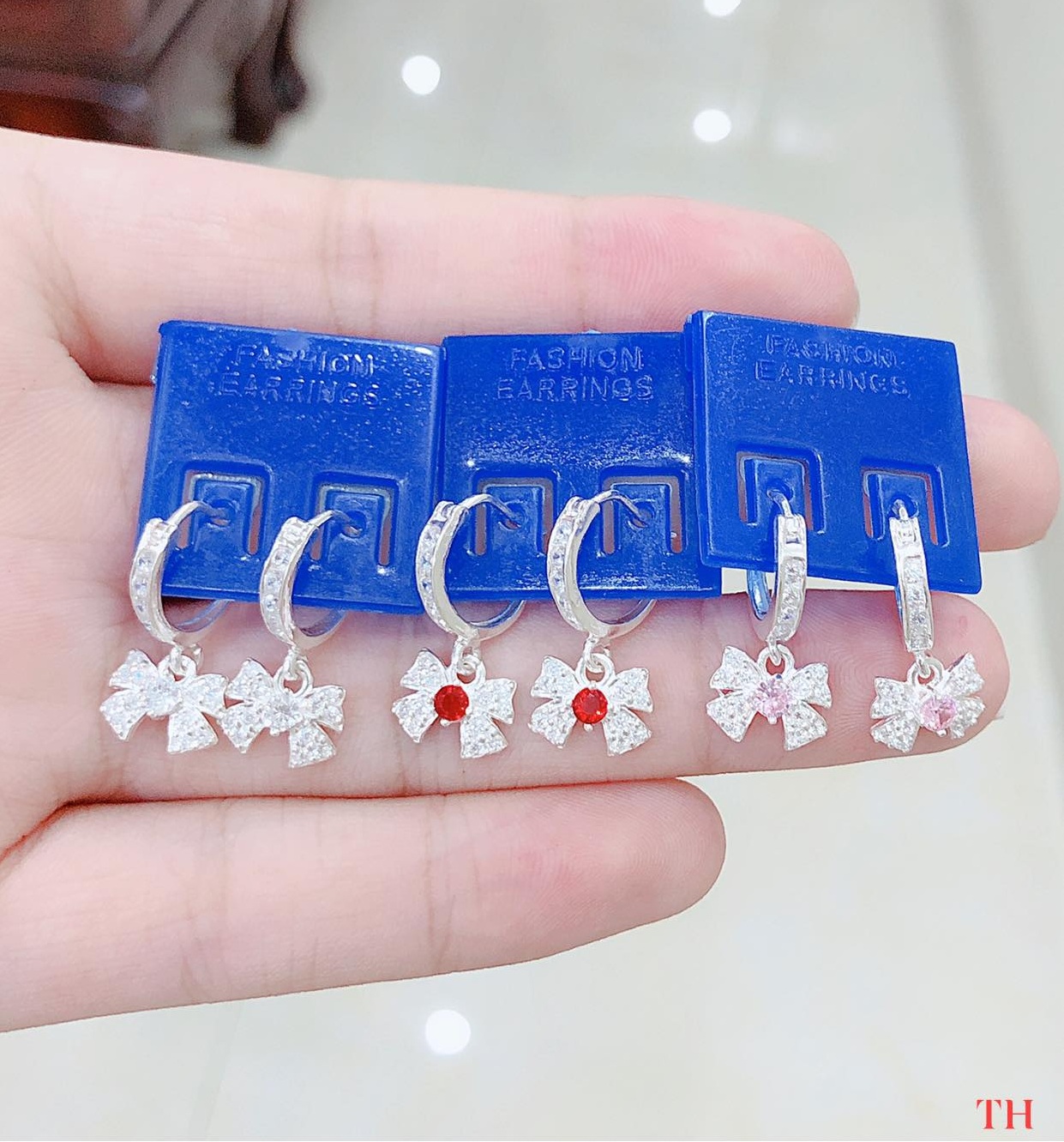Bông tai trẻ em hình chiếc nơ chất liệu bằng bạc ta MS07