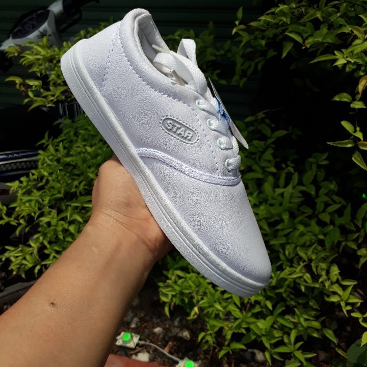 GIÀY Assia  sneaker quốc dân dành cho học sinh – sinh viên: đẹp đơn giản, dễ phối đồ, đi đâu cũng hợp!