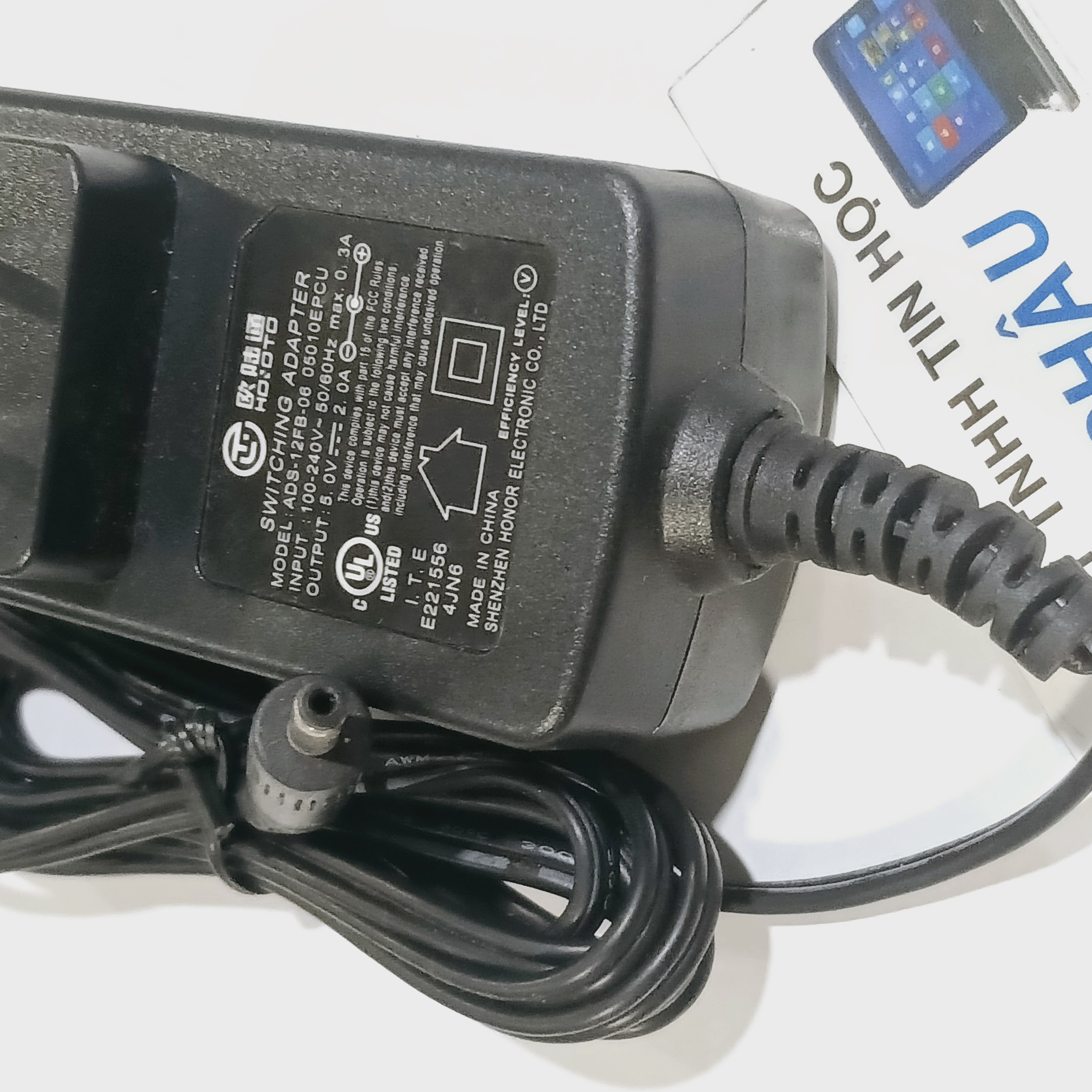 Adapter Dc 5V - 2A / 3.5mm X 1.35mm Plug (Eu Standard)