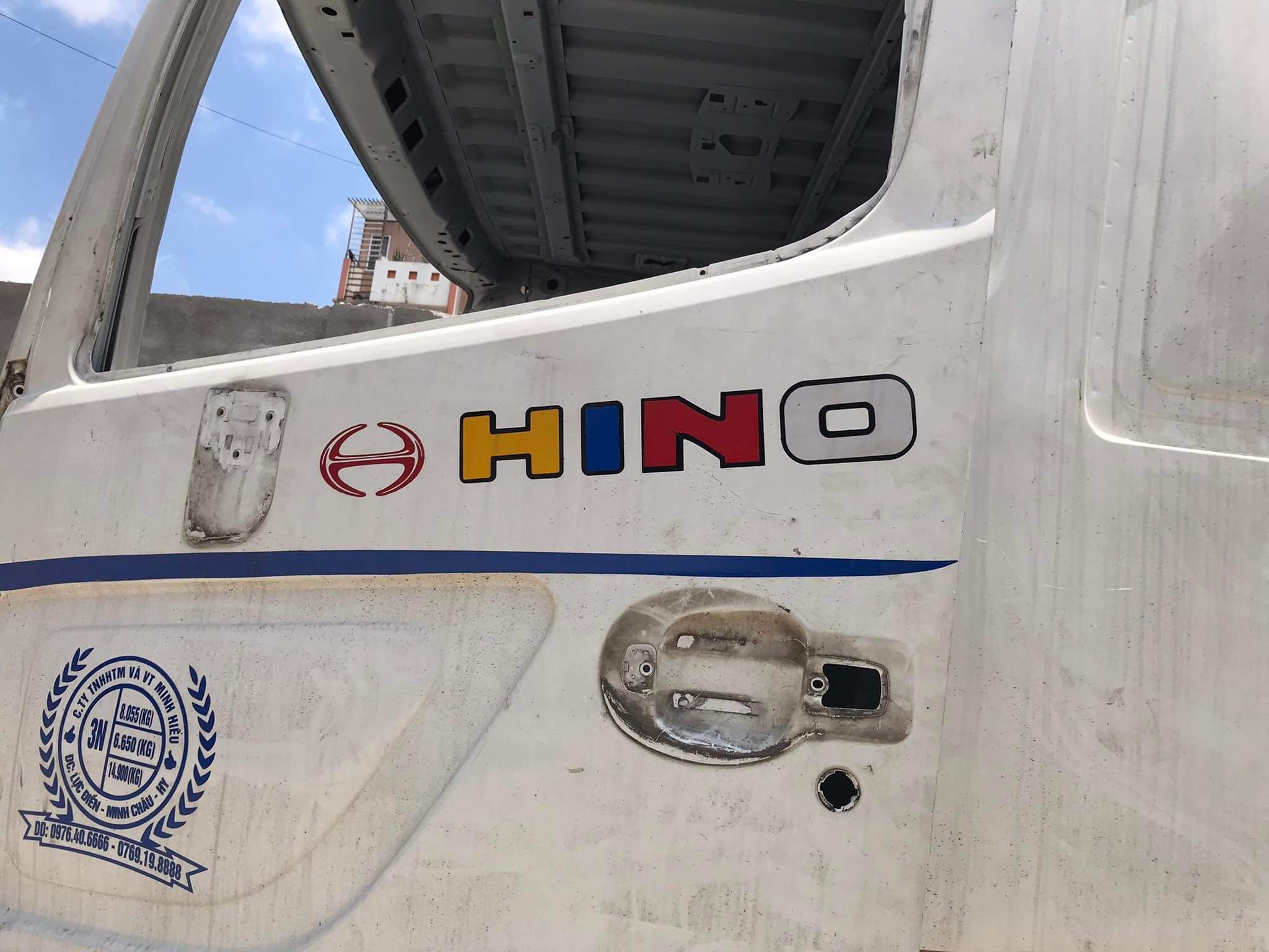 Tem decal chữ hino dán xe tải hino(sl; 1 tem)