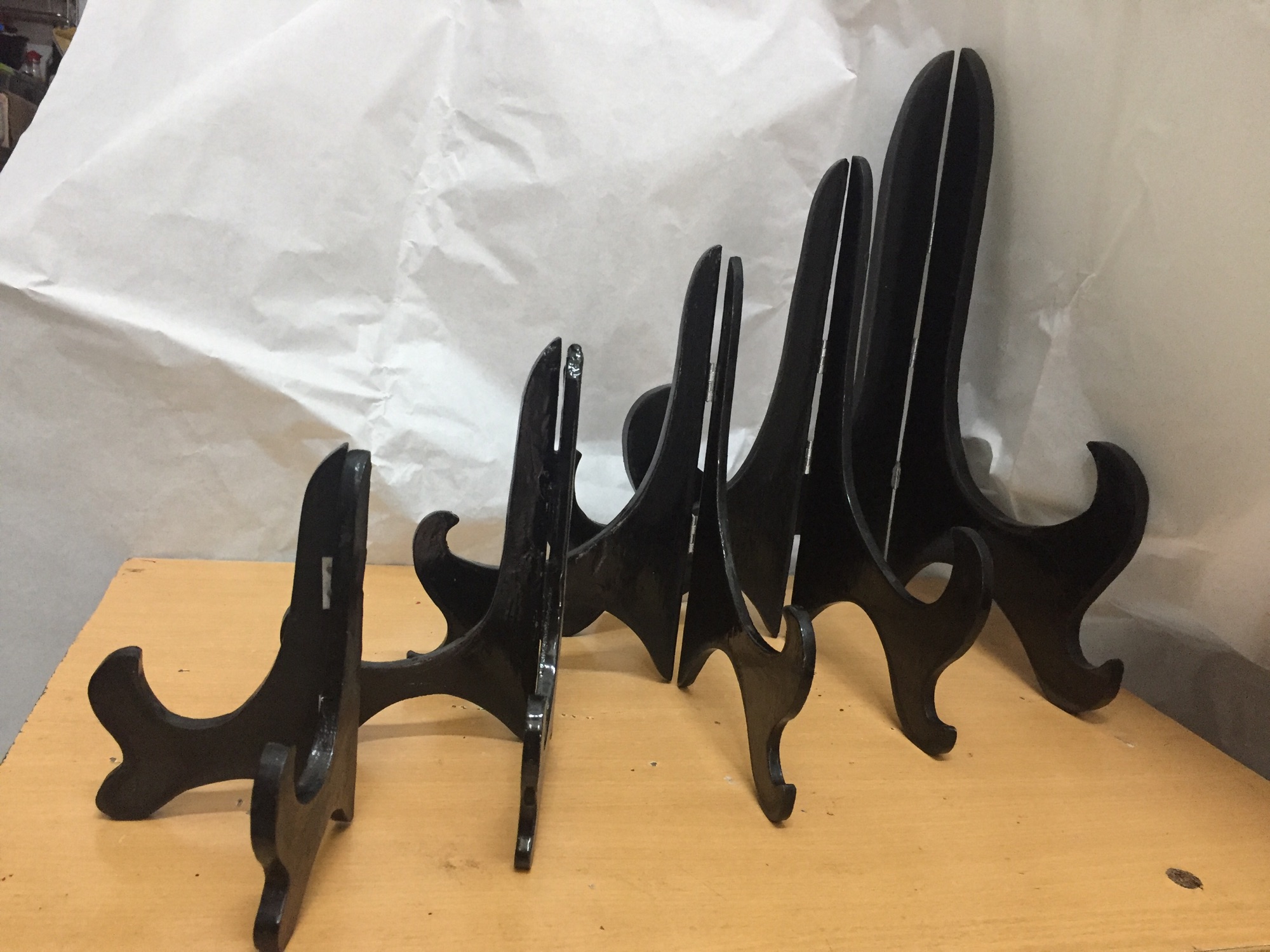 Chân giá để đĩa trang trí bằng gỗ mầu đen- 15cm