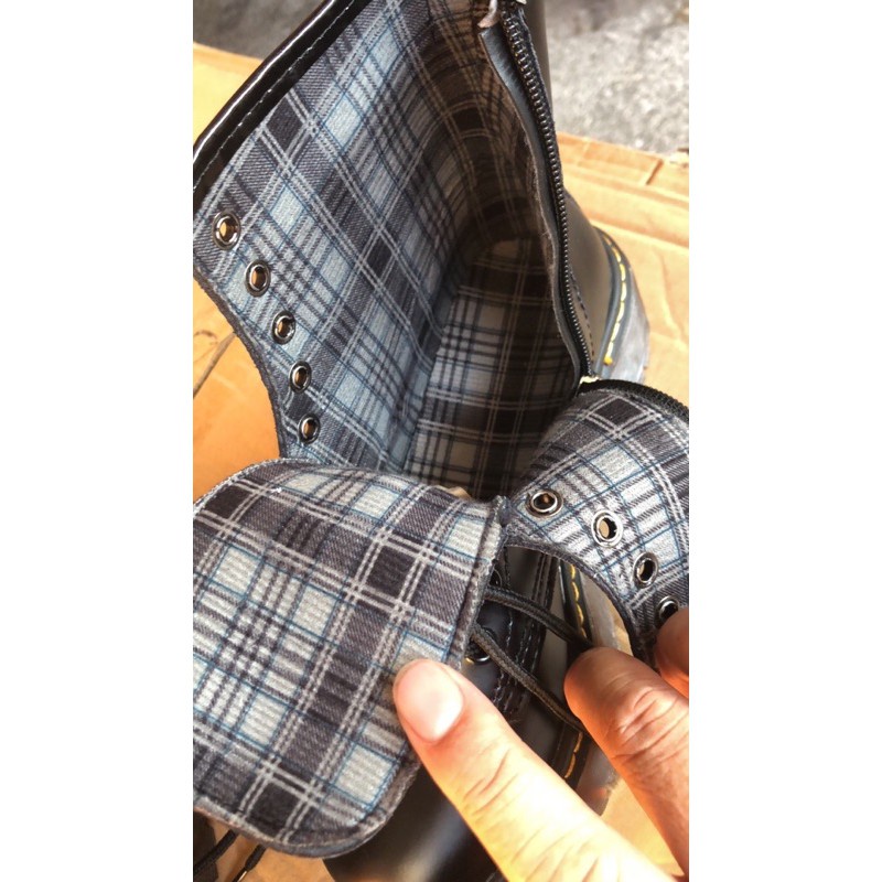 Giày Basic Boot Ulzzang DR Cao Cấp đế 5p sườn khoá zip CÓ DẬP CHỮ Ở CỔ
