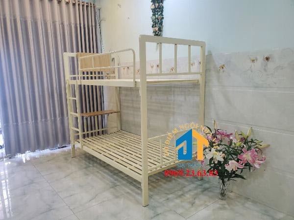 Giường  sắt 2 tầng có  Bàn học ĐẠI THÀNH