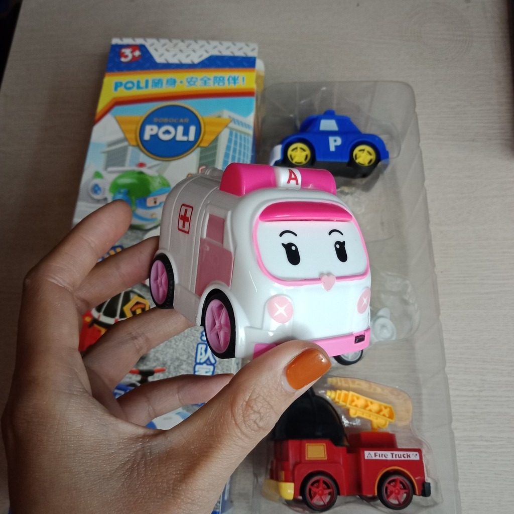 Hộp Đồ Chơi Robocar Poli 4 Xe