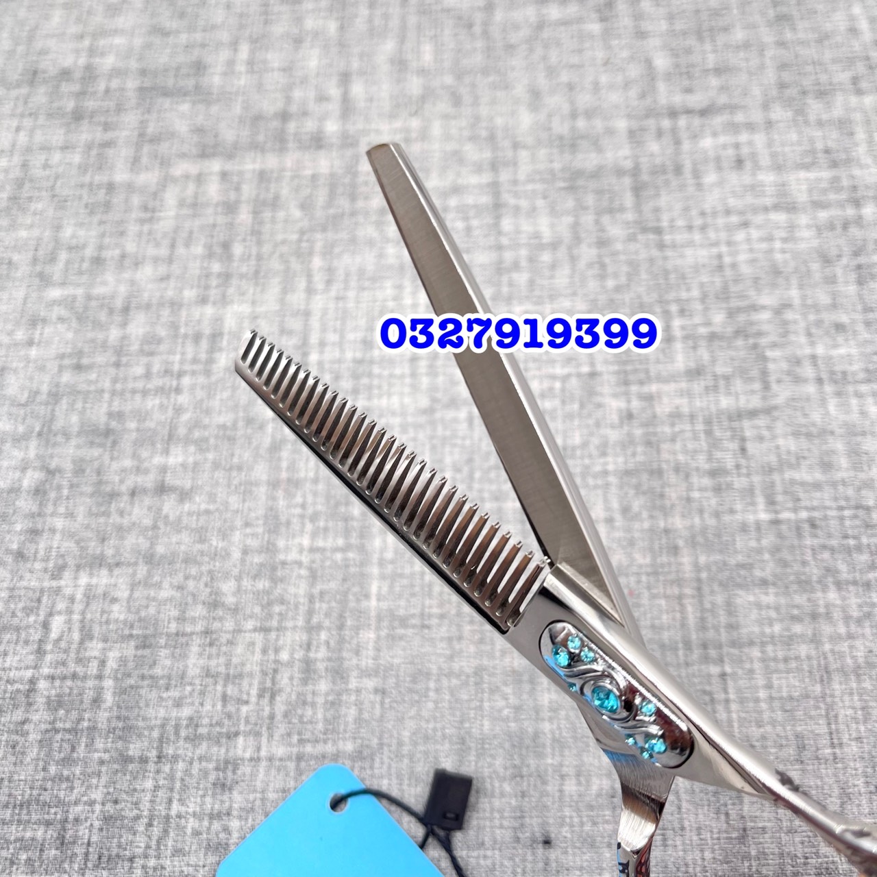 Freelander Kéo cắt tỉa tóc cao cấp Freelander 6.0 in HH thép nhật S440C độ cứng trên 62HRC sắc bén thiết kế tay cầm thuận tiện