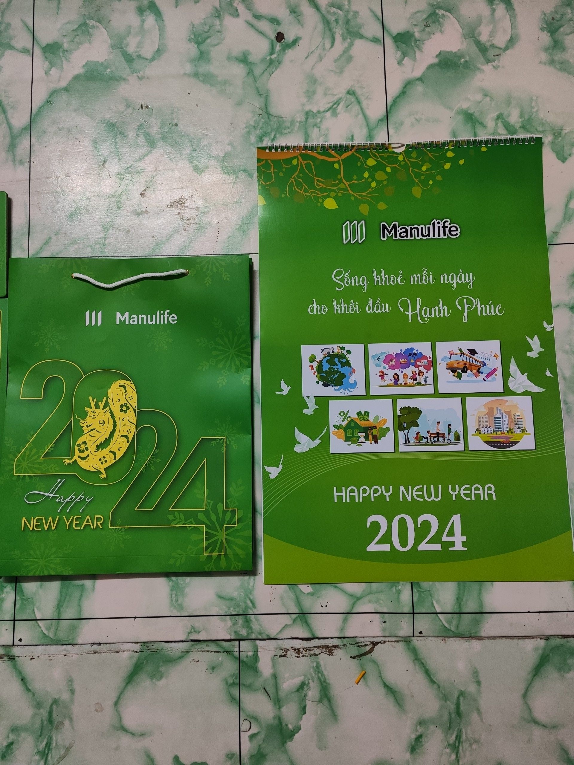 COMBO BỘ 4 QUÀ TẶNG MANULIFE 2024