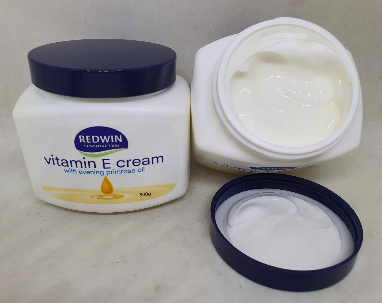 Kem Dưỡng Ẩm, Làm Mềm Mịn Da Redwin Vitamin E Cream