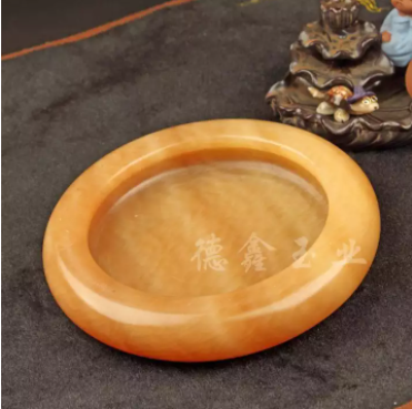 Gạt tàn thuoc bằng đá Ngọc bích tự nhiên