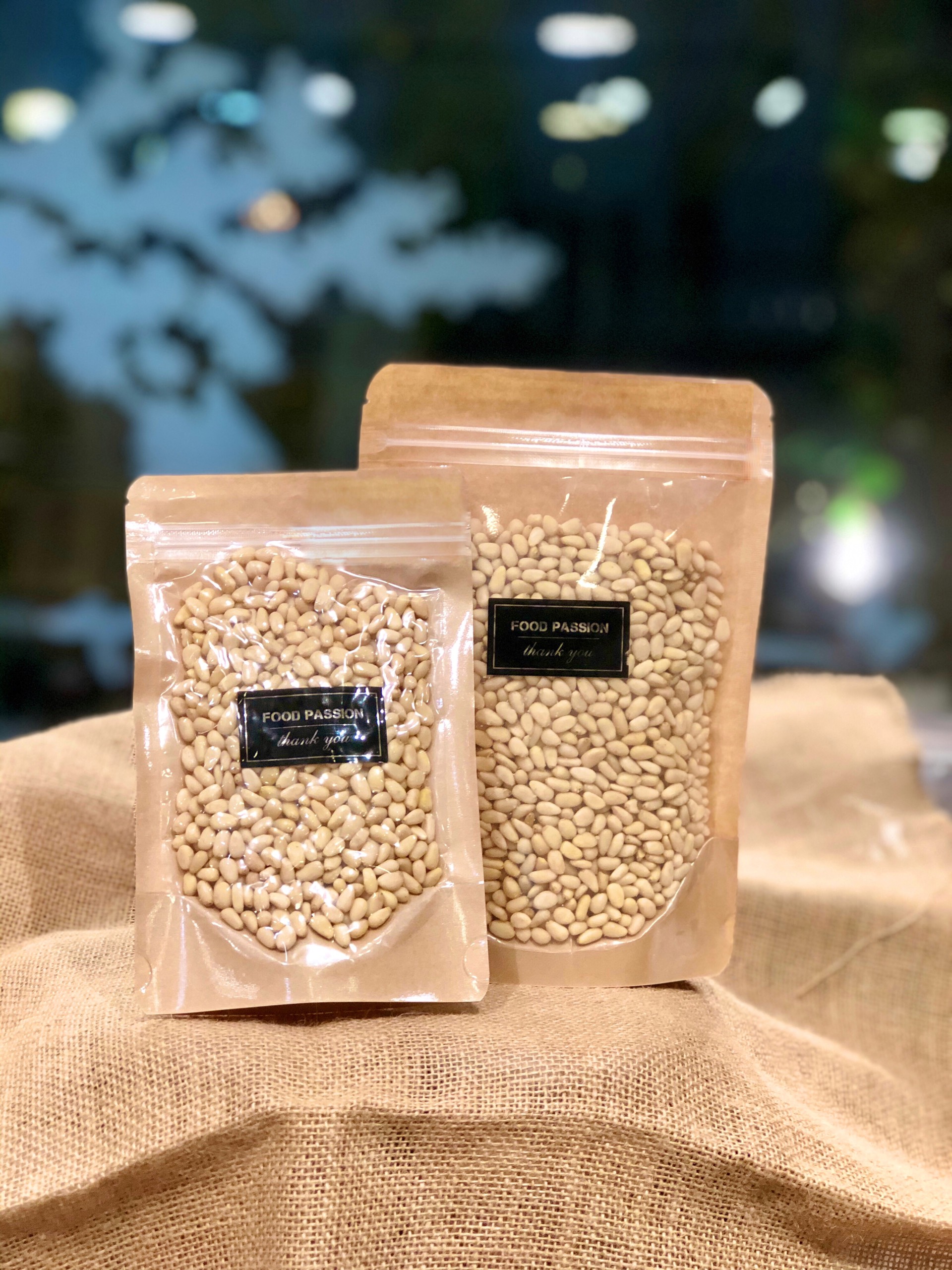 Hạt thông mỹ tách vỏ- Premium PINE NUTS KERNEL The Nuts Valley