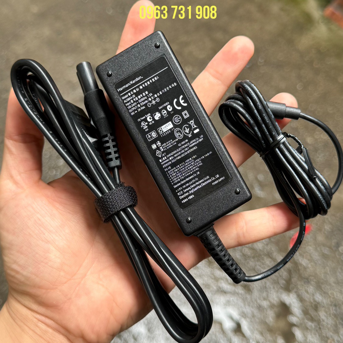 Bộ sạc Loa Harman Kardon Onyx Studio 7