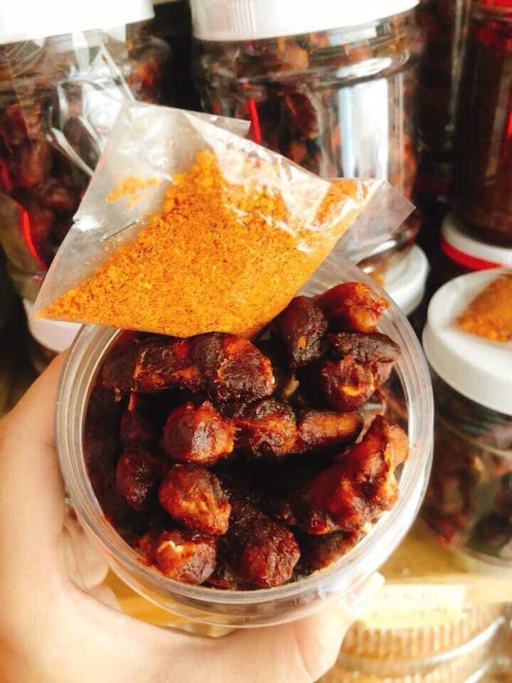 Me Lào chấm muối tôm