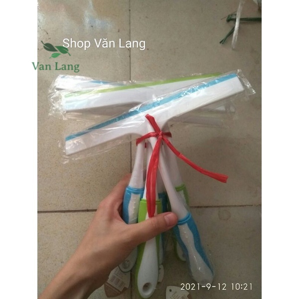 Cây gạt kính, gạt nước mini cầm tay