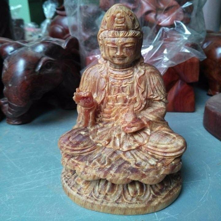 Tượng gỗ Phật bà để taplo - Gỗ Huyết long