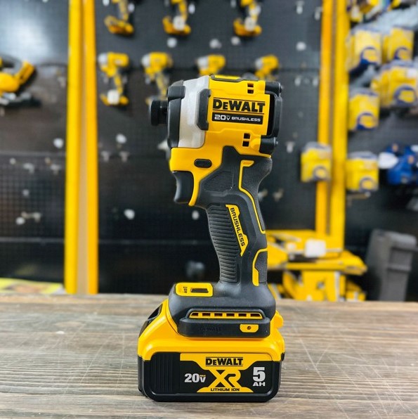 Máy bắt vít Dewalt DCF850