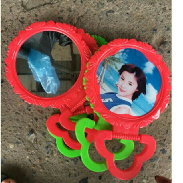 Gương soi cỡ nhỡ