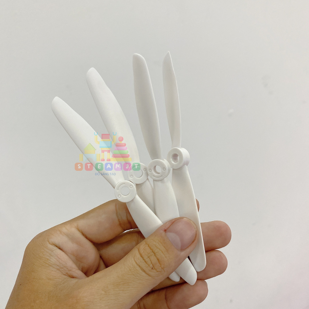 [HCM]4 cánh quạt máy bay flycam 150mm trục 5mm chất lượng cao thuận nghịch - KG0001