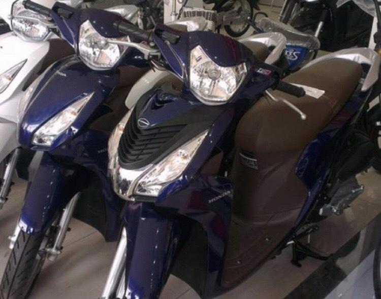 Thảm lót chân xe máy Vision (2011-2020 )