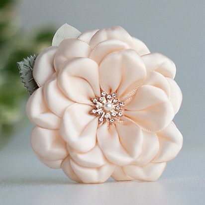 Hoa cài áo handmade bông hoa hồng nhạt