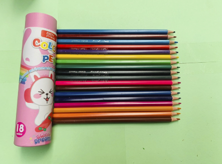 Bộ 12 Cây Bút Chì Màu Kèm Chuốt Hàng Đẹp