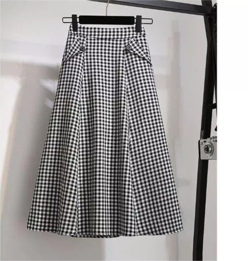 Chân váy xòe caro chất liệu kate kèm túi dài 70cm