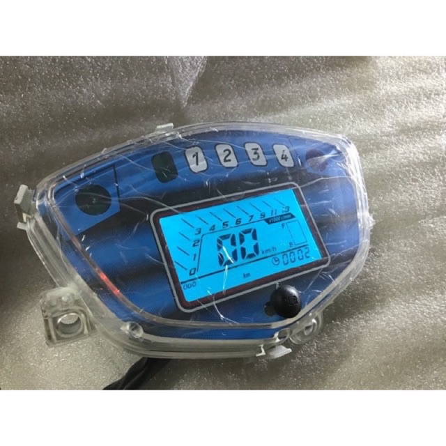 đồng hồ UMA gắn ex nhỏ và sirius