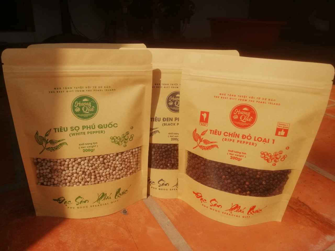 1 Kg Hạt tiêu chín đỏ Phú Quốc loại 1 - (5 túi 200 gam)