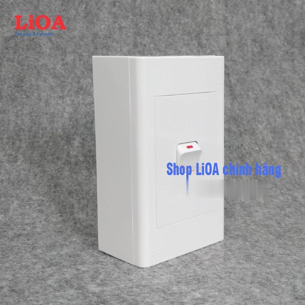 Combo ổ cắm điện LiOA có công tắc và cầu dao chống quá tải LẮP NỔI TƯỜNG [đã bao gồm đế]. Hàng chính hãng
