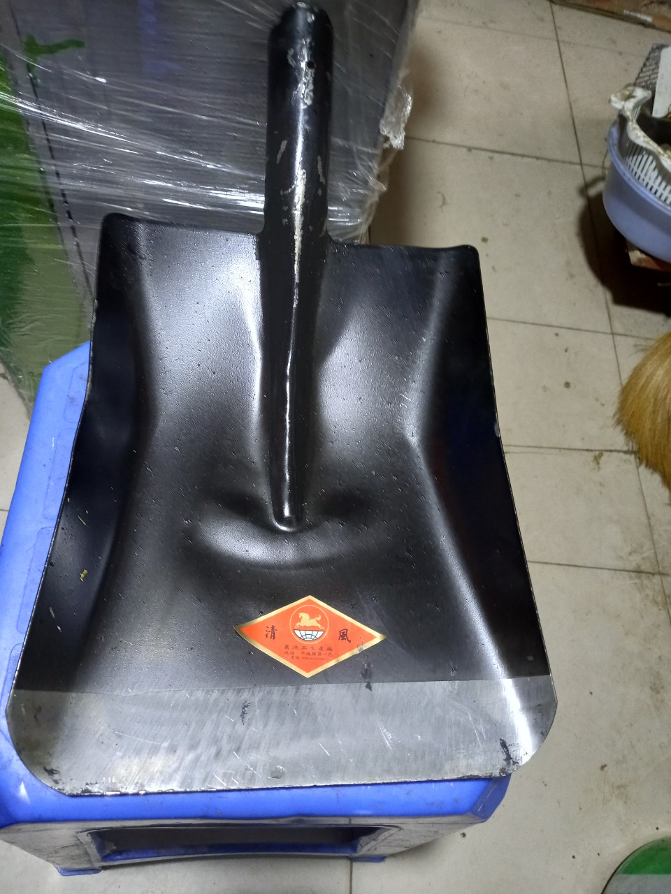 Xẻng Xúc Đất vuông thép - xẻng xúc đất SIZE ĐẠI