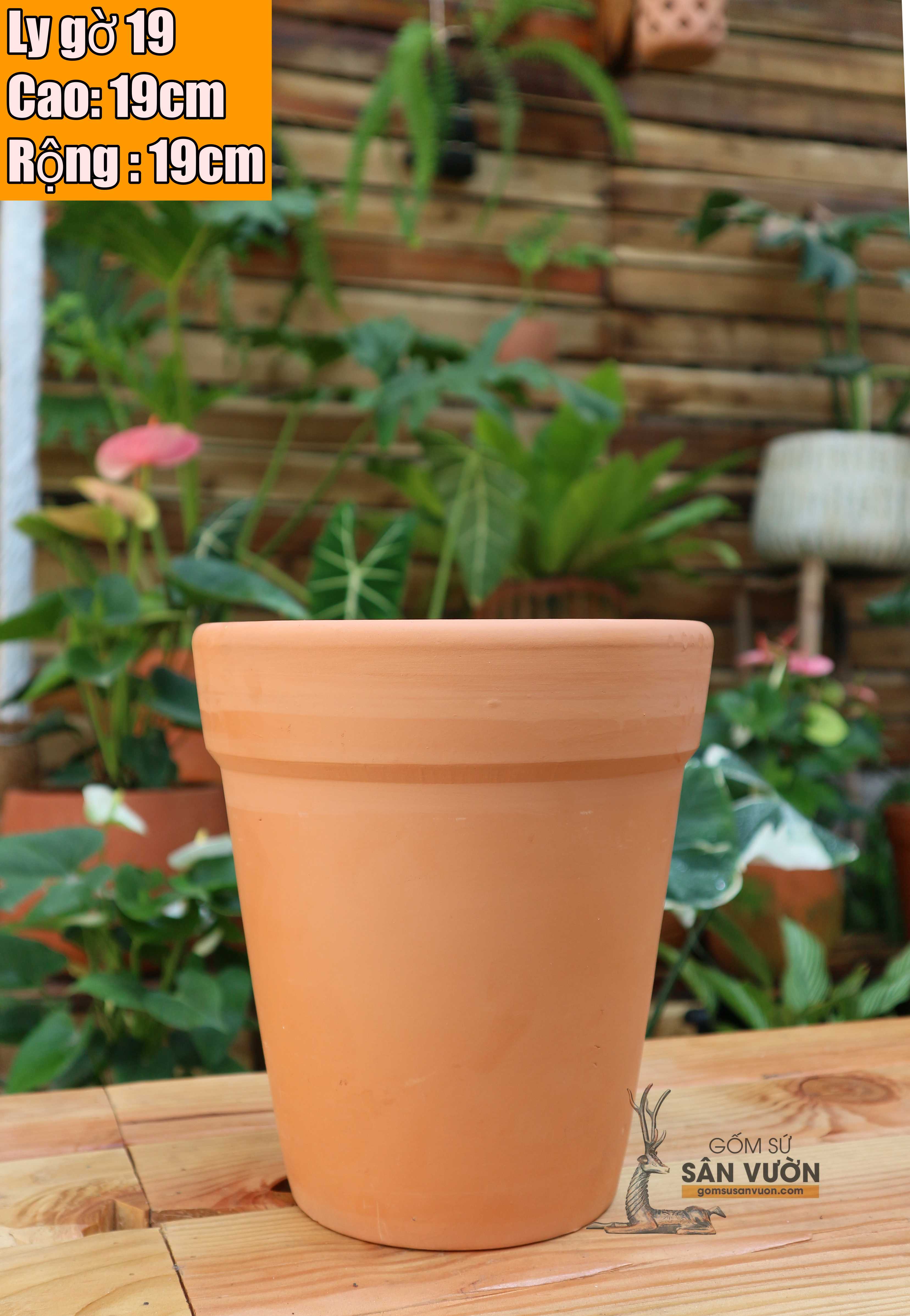 Chậu Gốm Đất Nung Ly Gờ Size 19 cm - Gốm Sứ Sân Vườn