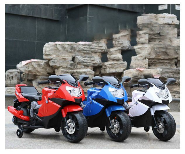 XE MÁY ĐIỆN CHO BÉ KIỂU DÁNG XE THỂ THAO