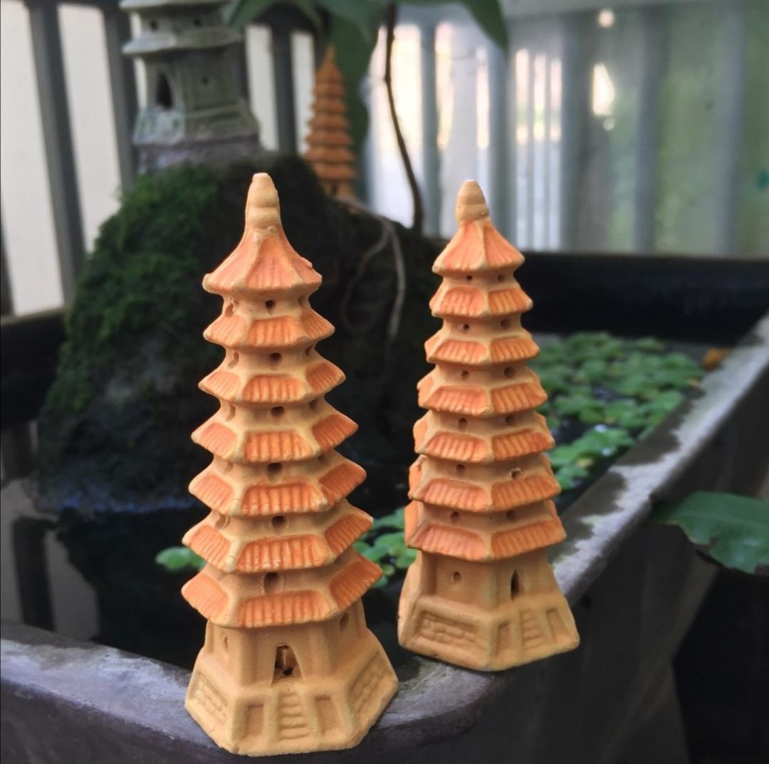 Tháp Trang Trí Hồ Cá-Hòn Non Bộ (size nhỏ cao 9 cm).