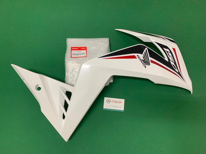 Tem bửng Winner 2018 Trắng trên Trái ( 1 miếng ) 86642K56V30ZD