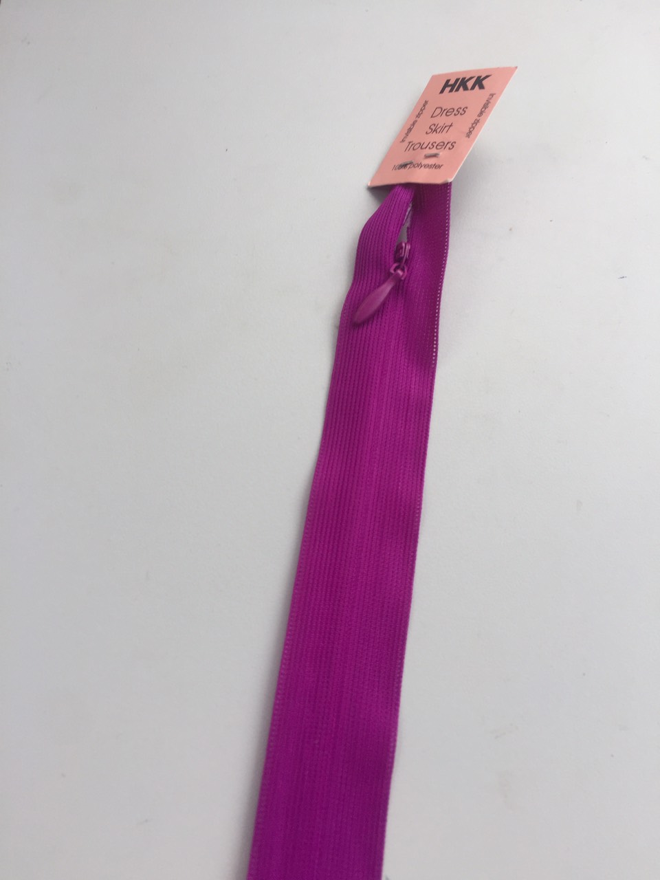 1 sợi dây kéo khóa giấu giọt lệ loại 40CM sử dụng làm dây kéo cho đầm váy...