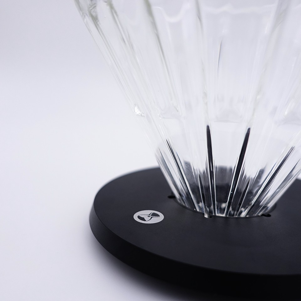 Phễu V60 thủy tinh Timemore Crystal size 01 và 02