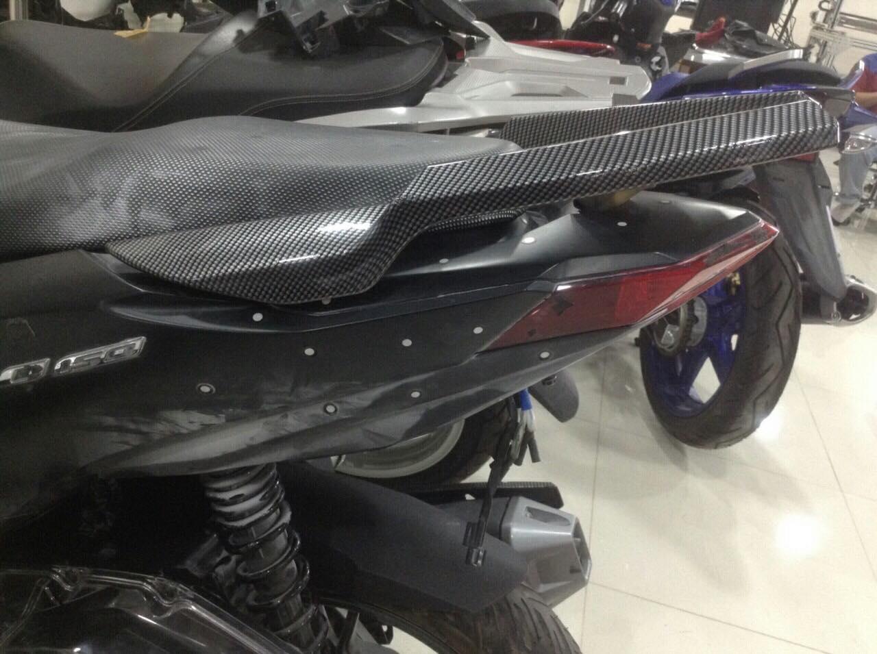 Cảng carbon vario